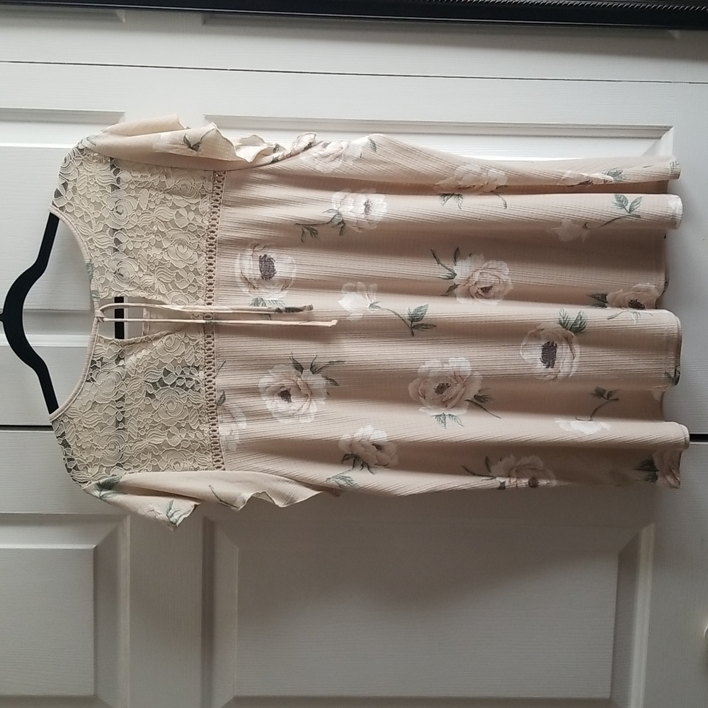 Torrid Top - Picture 6 of 11